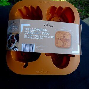 Halloween Cakelet Pan by Crofton NEW
